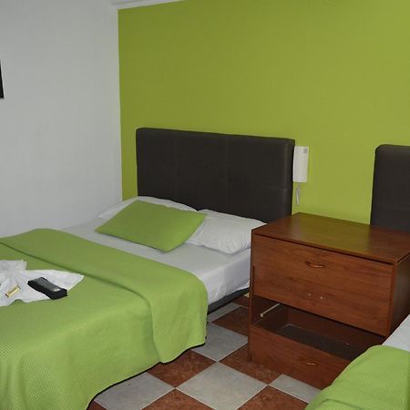 Hotel Las Palmas Fontibon Bogotá Dış mekan fotoğraf