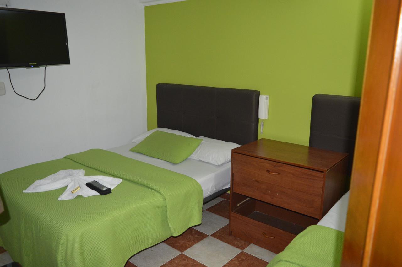 Hotel Las Palmas Fontibon Bogotá Dış mekan fotoğraf